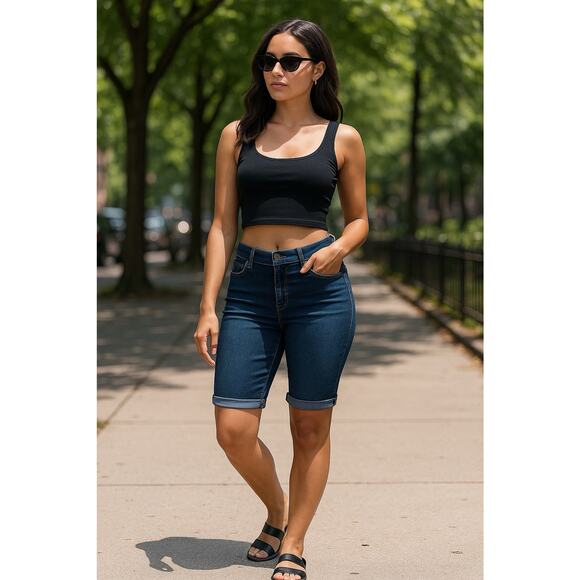 APT 9 Women’s Size 6 Bermuda Jean Shorts Dark Wash Stretch Cuffed Denim - Picture 11 of 13